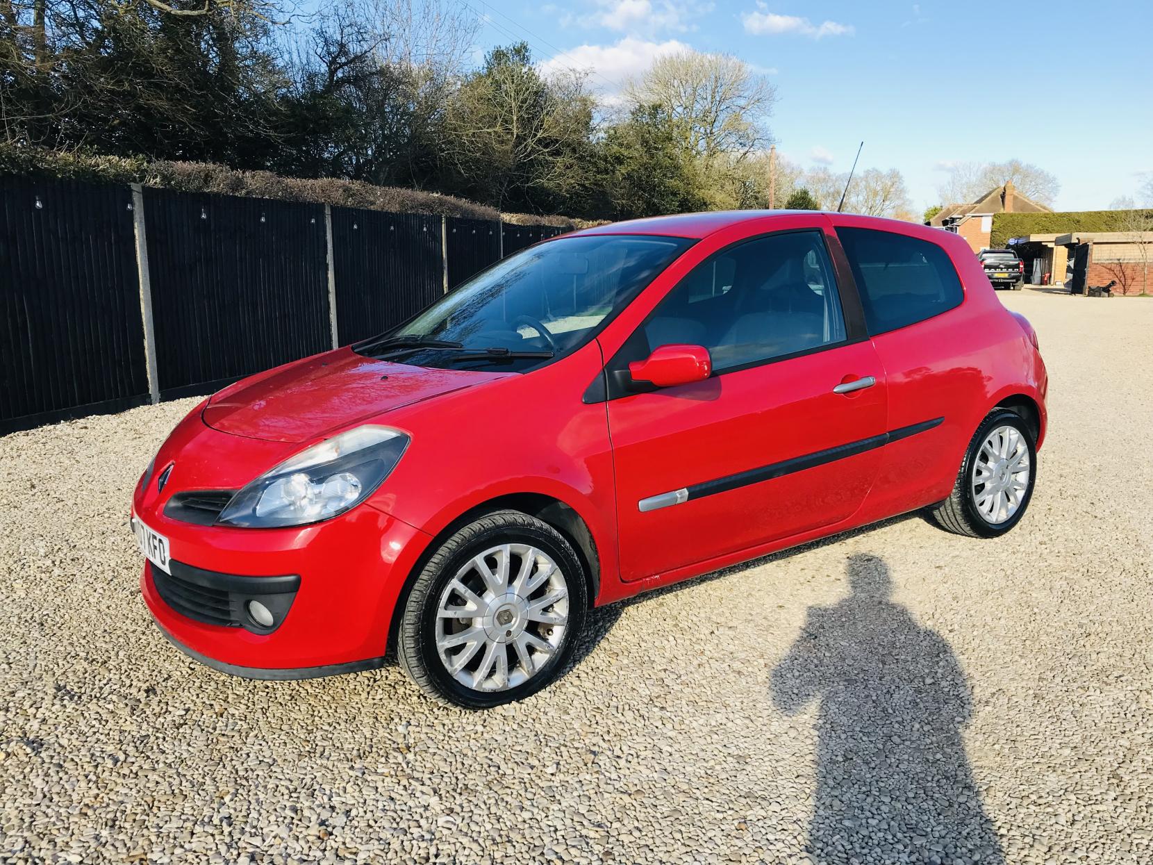 Renault Clio 1.6 VVT Dynamique S Hatchback 3dr Petrol Manual (157 g/km, 111 bhp)
