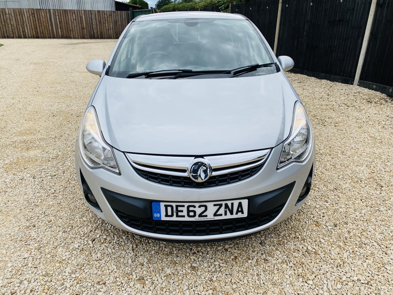 Vauxhall Corsa 1.2i ecoFLEX 16V SE Hatchback 5dr Petrol Manual Euro 5 (s/s) (85 ps)