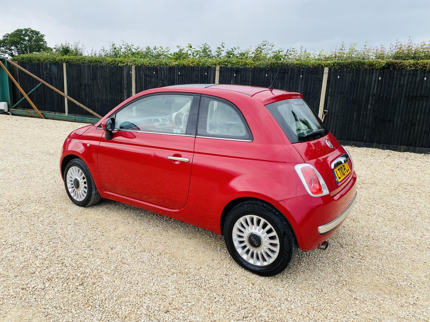 Fiat 500 1.2 Lounge Hatchback 3dr Petrol Dualogic Euro 4 (69 bhp)