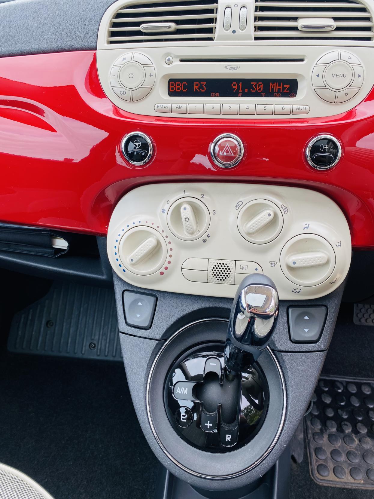 Fiat 500 1.2 Lounge Hatchback 3dr Petrol Dualogic Euro 4 (69 bhp)
