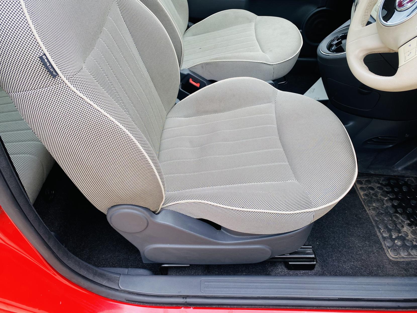 Fiat 500 1.2 Lounge Hatchback 3dr Petrol Dualogic Euro 4 (69 bhp)
