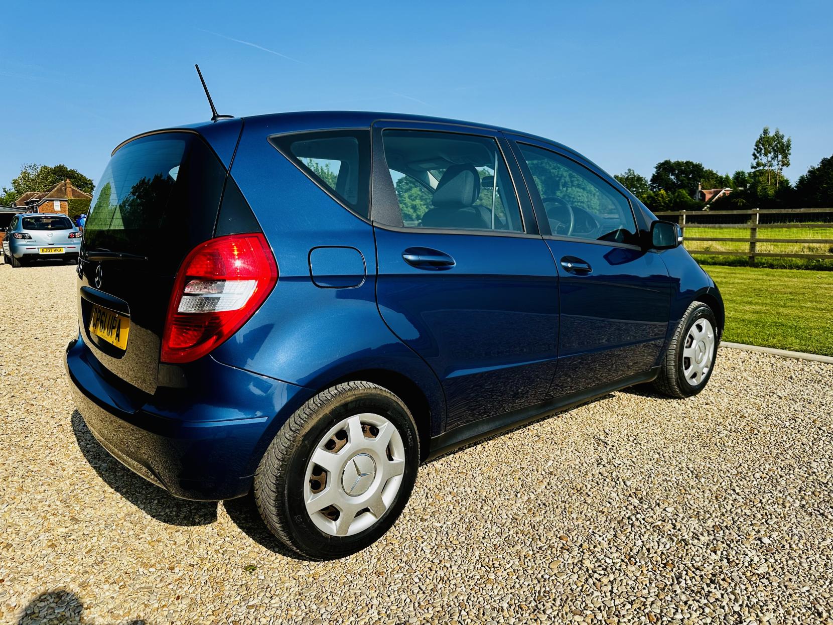 Mercedes-Benz A Class 1.5 A160 BlueEfficiency Classic SE Hatchback 5dr Petrol Manual (139 g/km, 95 bhp)