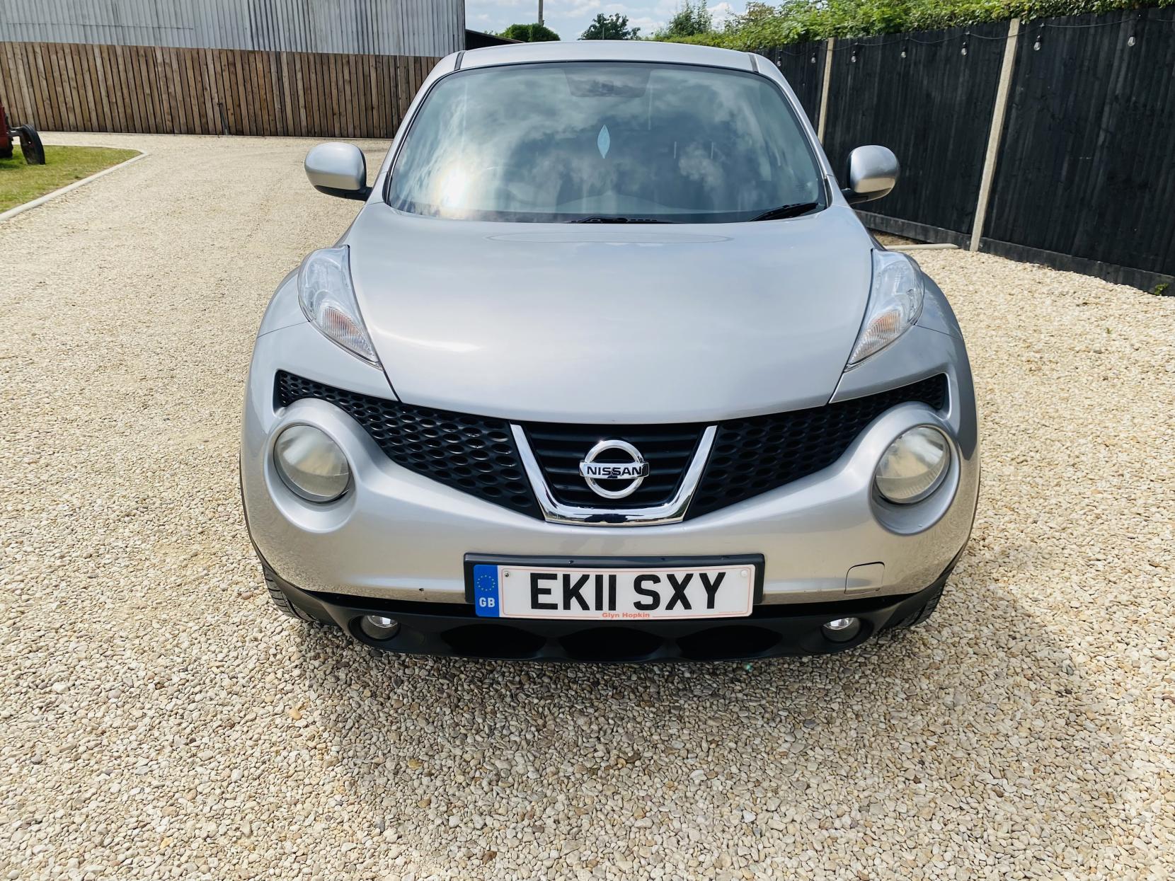 Nissan Juke 1.6 Acenta Premium SUV 5dr Petrol Manual Euro 5 (117 ps)