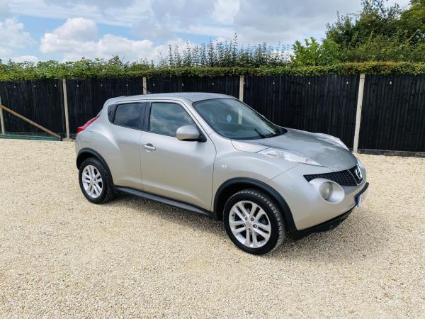 Nissan Juke 1.6 Acenta Premium SUV 5dr Petrol Manual Euro 5 (117 ps)