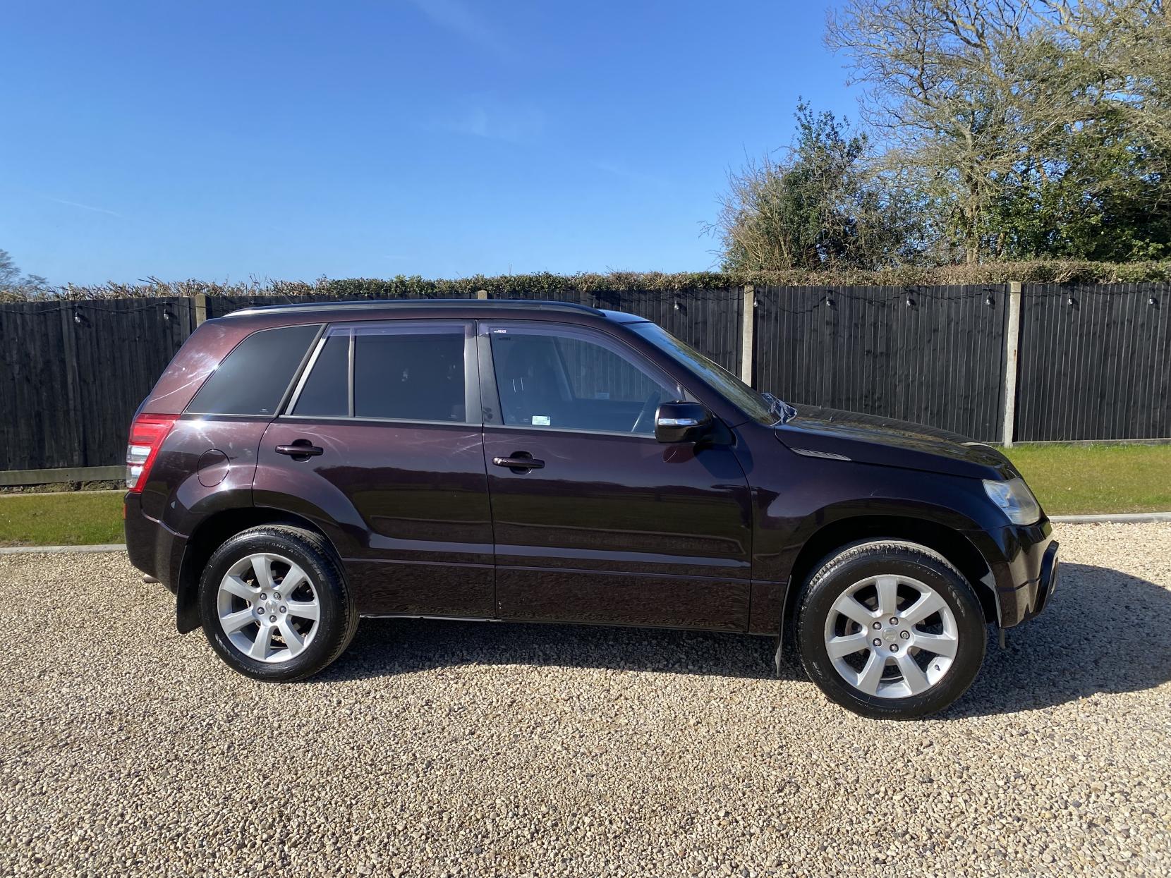 Suzuki Grand Vitara 2.4 VVT SZ5 SUV 5dr Petrol Auto 4WD Euro 4 (169 ps)