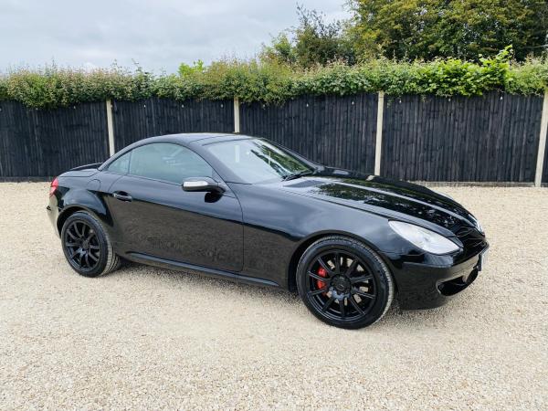 Mercedes-Benz SLK 3.5 SLK350 Convertible 2dr Petrol 7G-Tronic (242 g/km, 272 bhp)