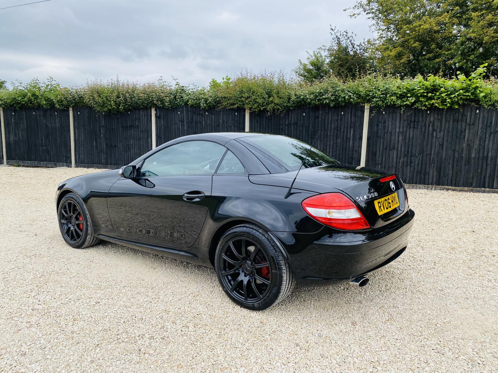 Mercedes-Benz SLK 3.5 SLK350 Convertible 2dr Petrol 7G-Tronic (242 g/km, 272 bhp)