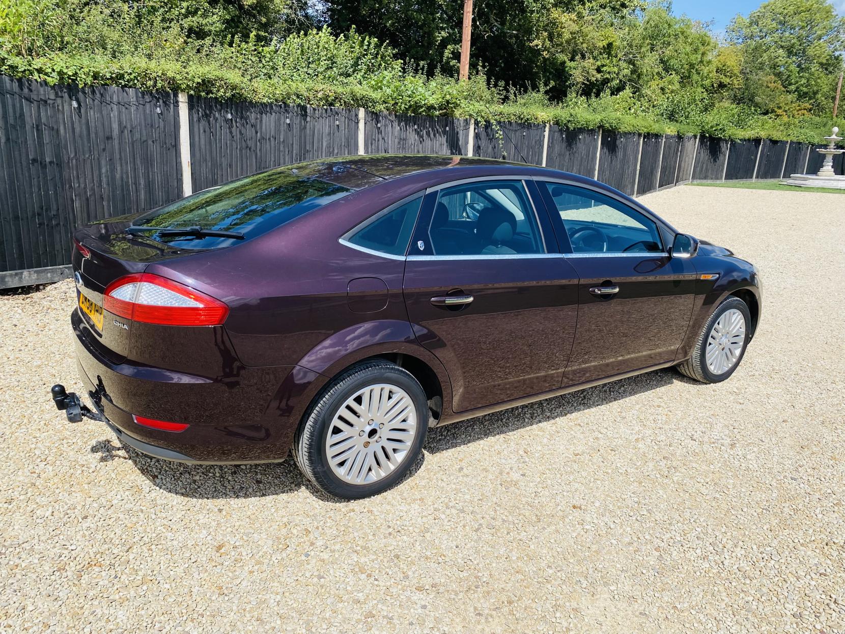 Ford Mondeo 2.3 Ghia Hatchback 5dr Petrol Automatic (223 g/km, 159 bhp)
