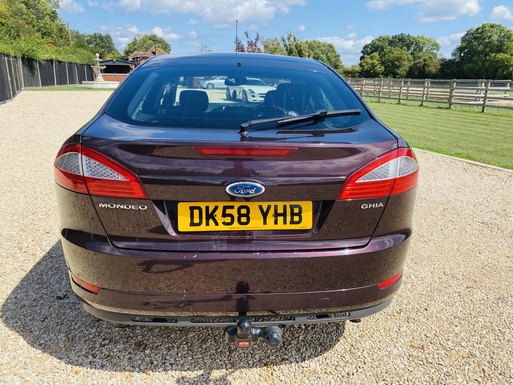 Ford Mondeo 2.3 Ghia Hatchback 5dr Petrol Automatic (223 g/km, 159 bhp)