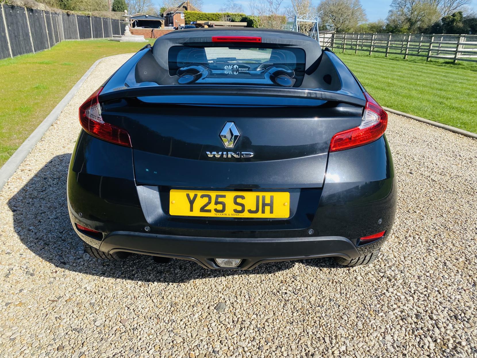 Renault Wind 1.2 TCe Dynamique S Convertible 2dr Petrol Manual Euro 5 (100 ps)