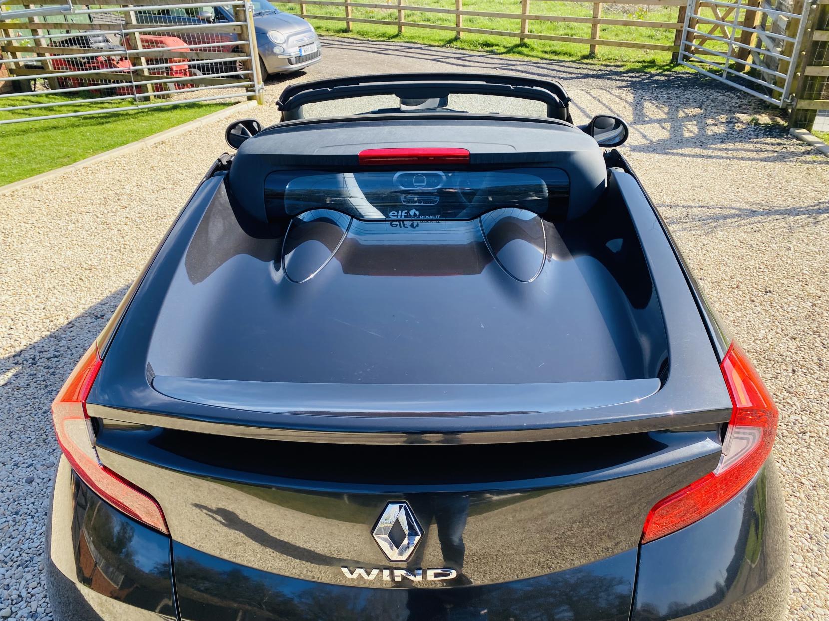 Renault Wind 1.2 TCe Dynamique S Convertible 2dr Petrol Manual Euro 5 (100 ps)