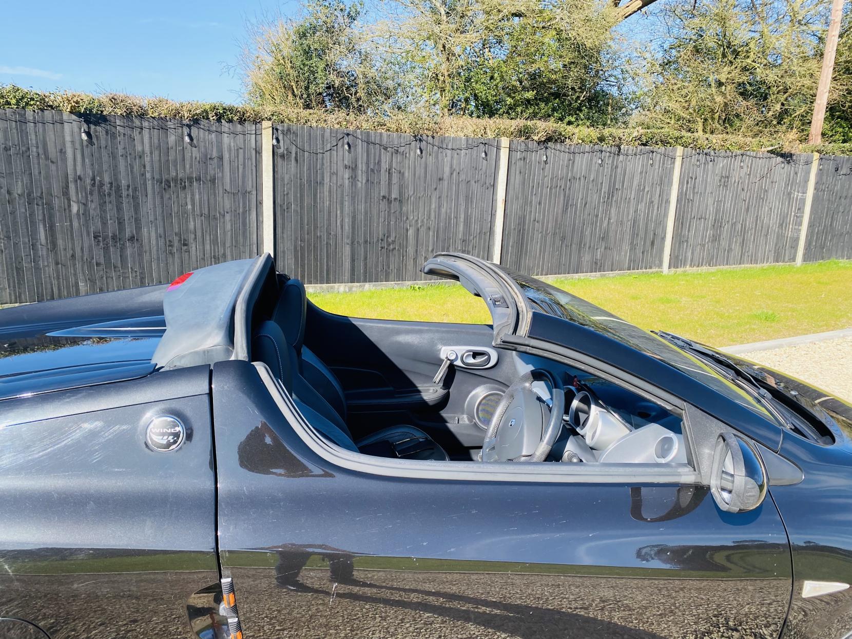 Renault Wind 1.2 TCe Dynamique S Convertible 2dr Petrol Manual Euro 5 (100 ps)