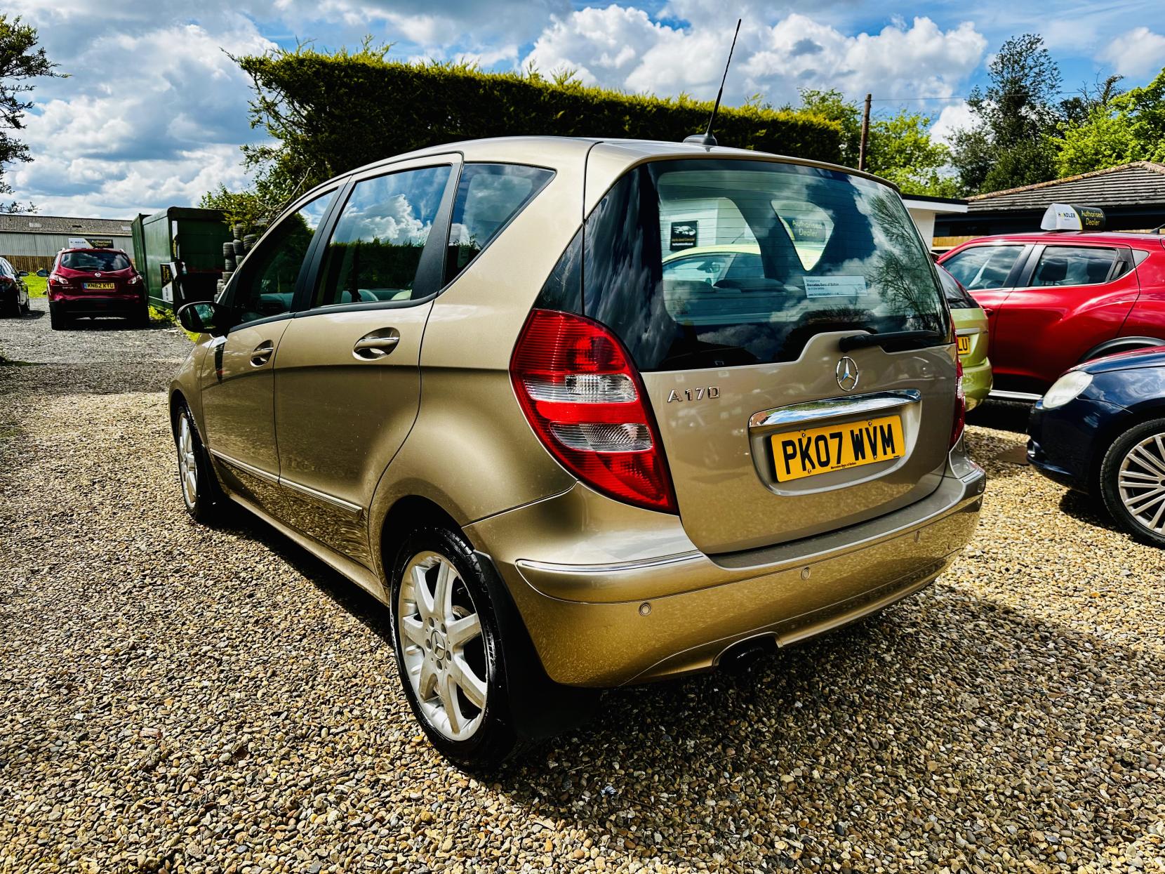 Mercedes-Benz A Class 1.7 A170 Elegance SE Hatchback 5dr Petrol CVT (157 g/km, 116 bhp)