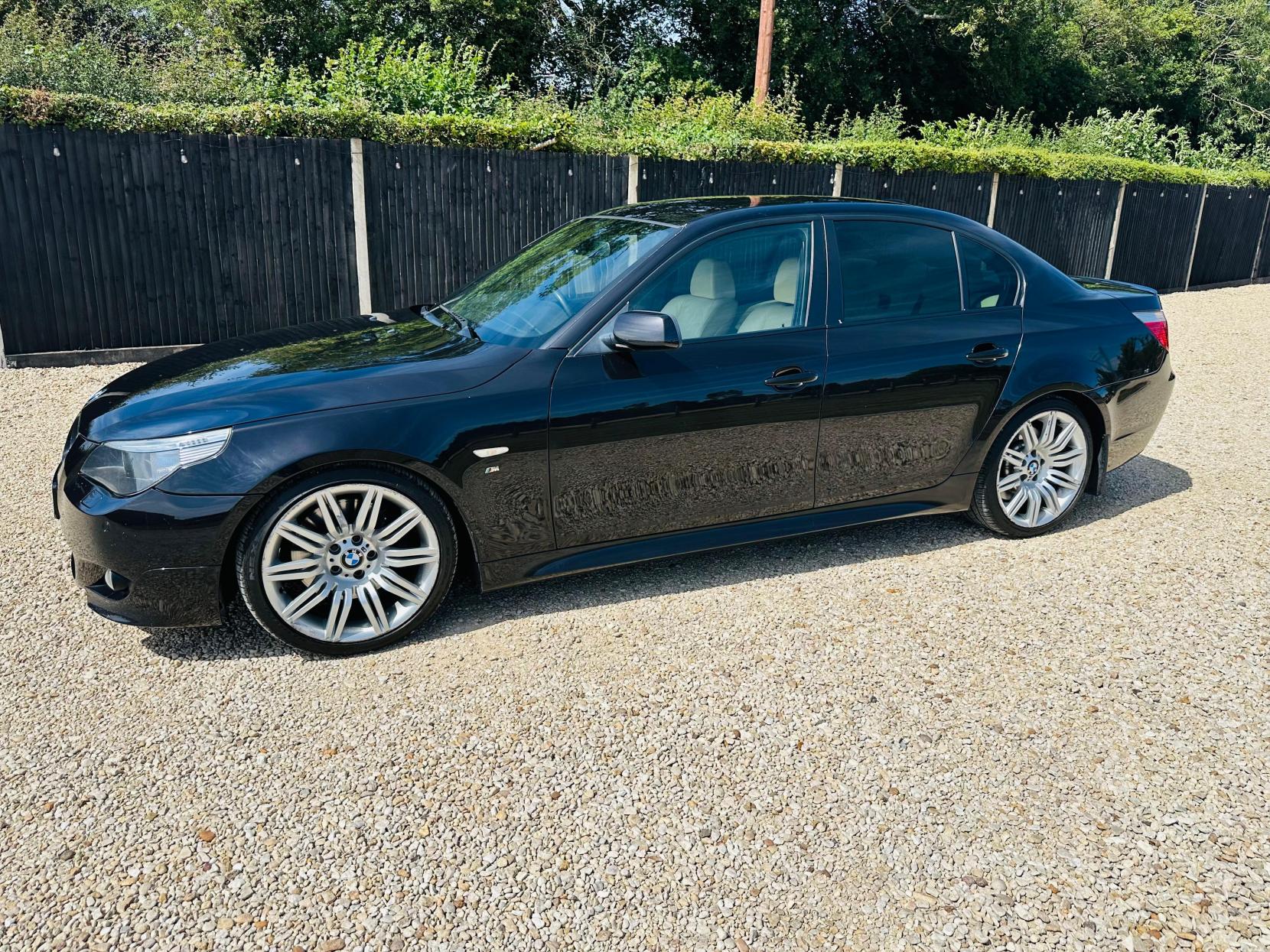BMW 5 Series 3.0 535d M Sport Saloon 4dr Diesel Auto Euro 4 (272 ps)