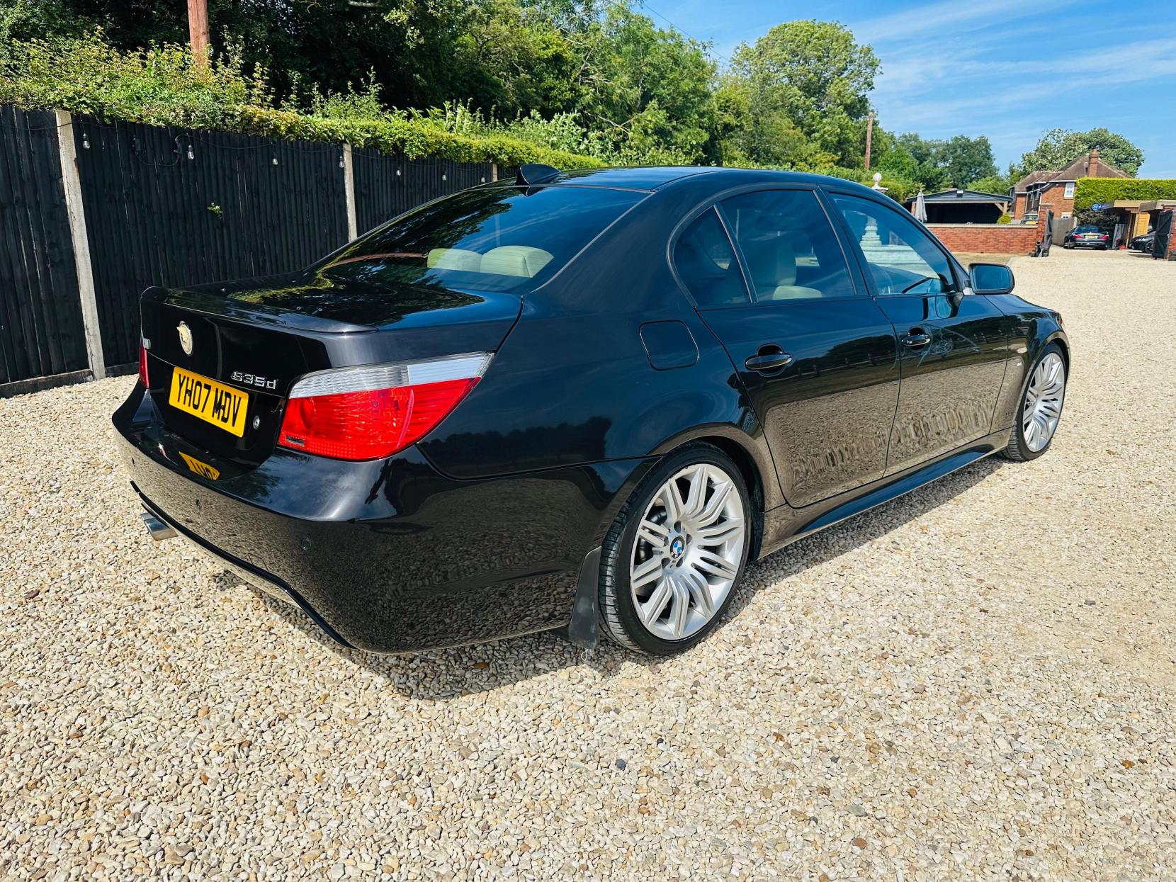 BMW 5 Series 3.0 535d M Sport Saloon 4dr Diesel Auto Euro 4 (272 ps)