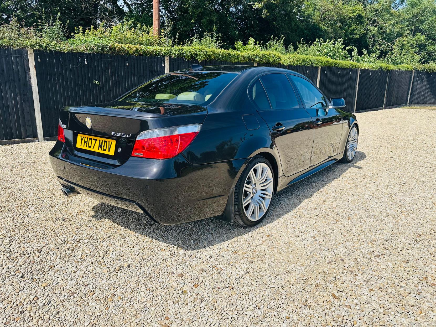 BMW 5 Series 3.0 535d M Sport Saloon 4dr Diesel Auto Euro 4 (272 ps)