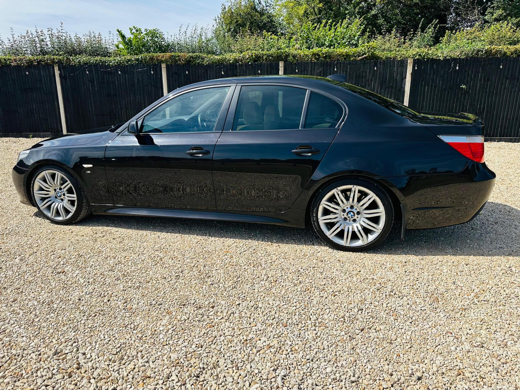 BMW 5 Series 3.0 535d M Sport Saloon 4dr Diesel Auto Euro 4 (272 ps)