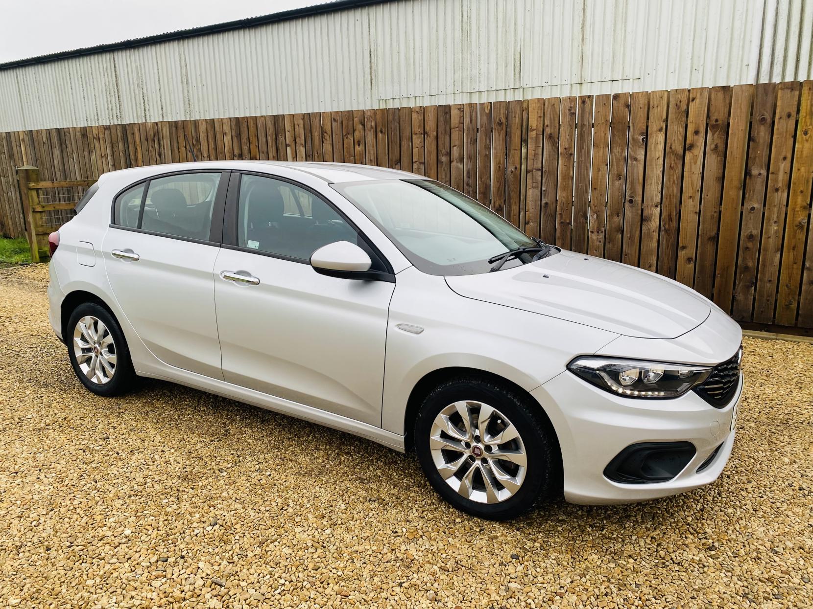 Fiat Tipo 1.4 MPI Easy Plus Hatchback 5dr Petrol Manual Euro 6 (95 ps)