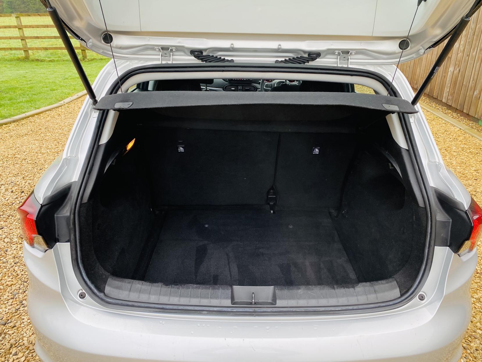 Fiat Tipo 1.4 MPI Easy Plus Hatchback 5dr Petrol Manual Euro 6 (95 ps)