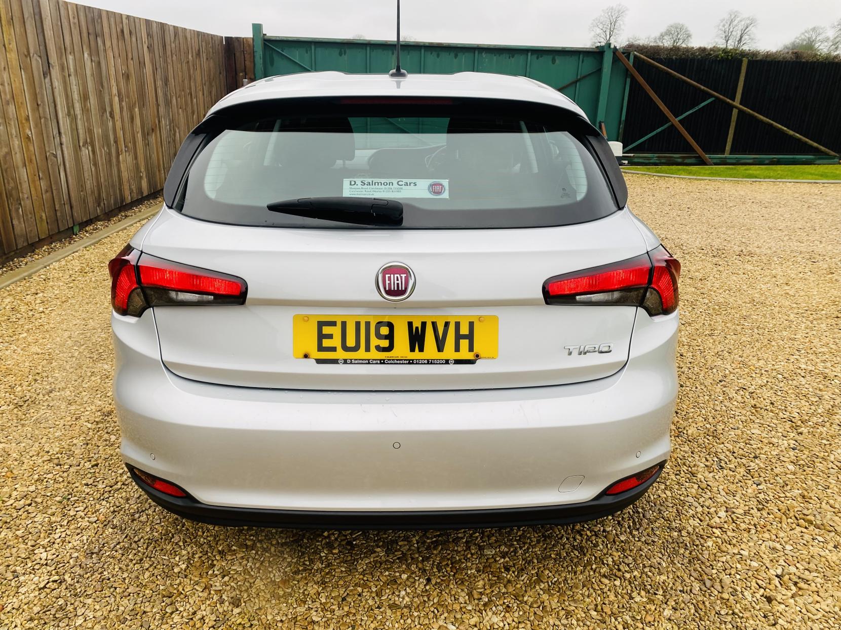 Fiat Tipo 1.4 MPI Easy Plus Hatchback 5dr Petrol Manual Euro 6 (95 ps)