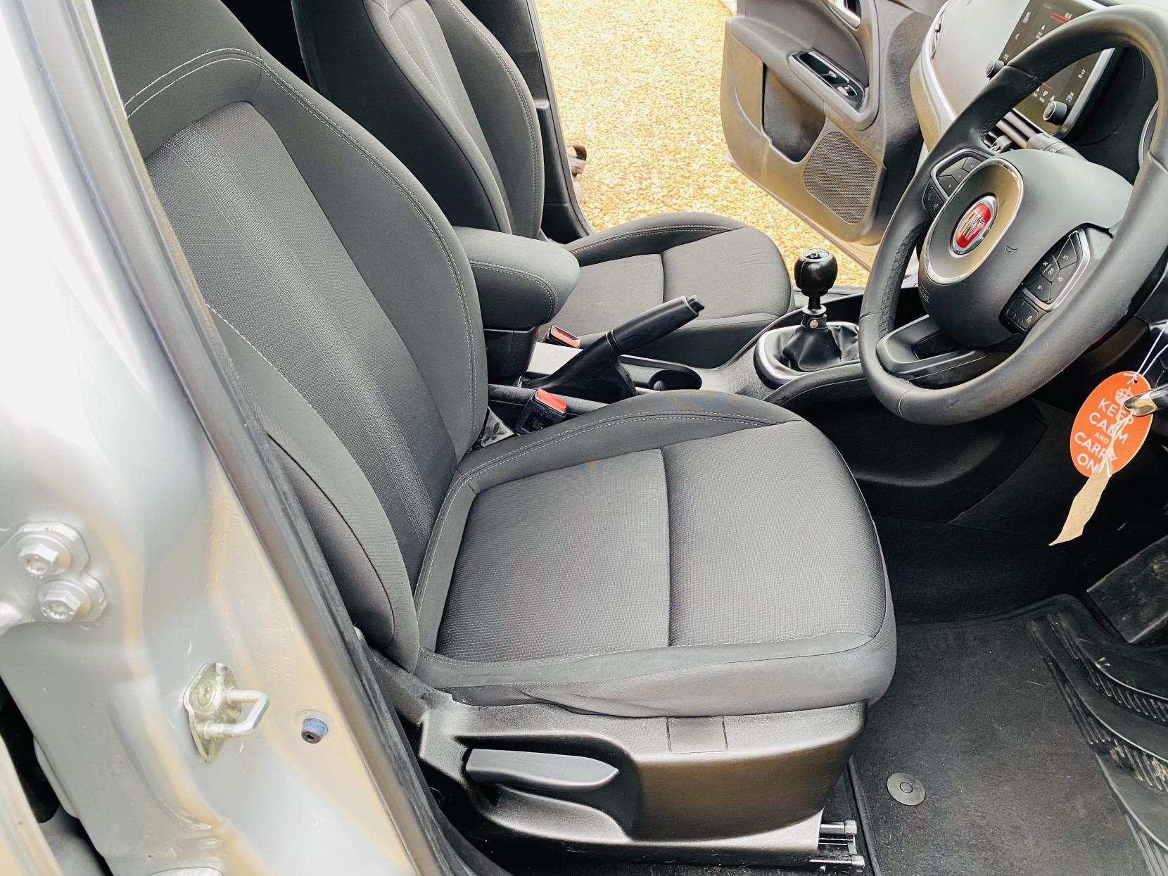 Fiat Tipo 1.4 MPI Easy Plus Hatchback 5dr Petrol Manual Euro 6 (95 ps)