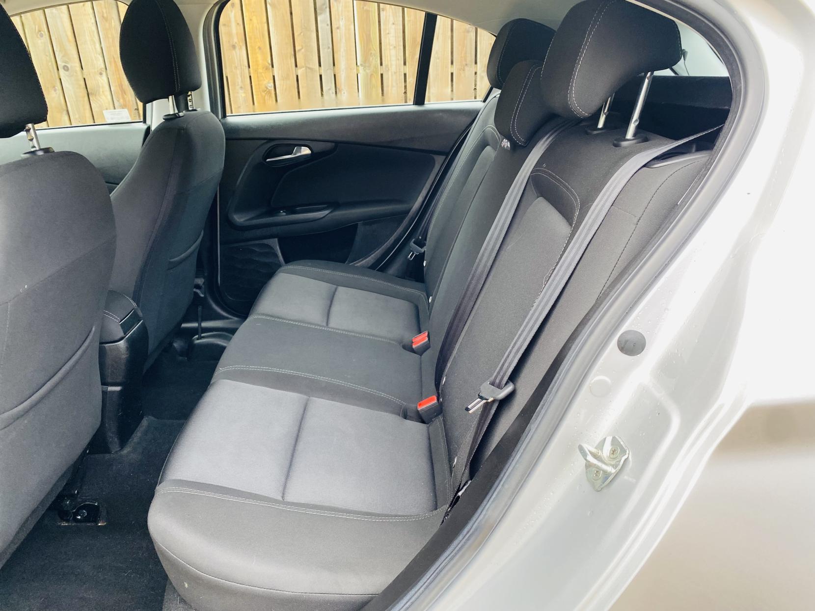 Fiat Tipo 1.4 MPI Easy Plus Hatchback 5dr Petrol Manual Euro 6 (95 ps)