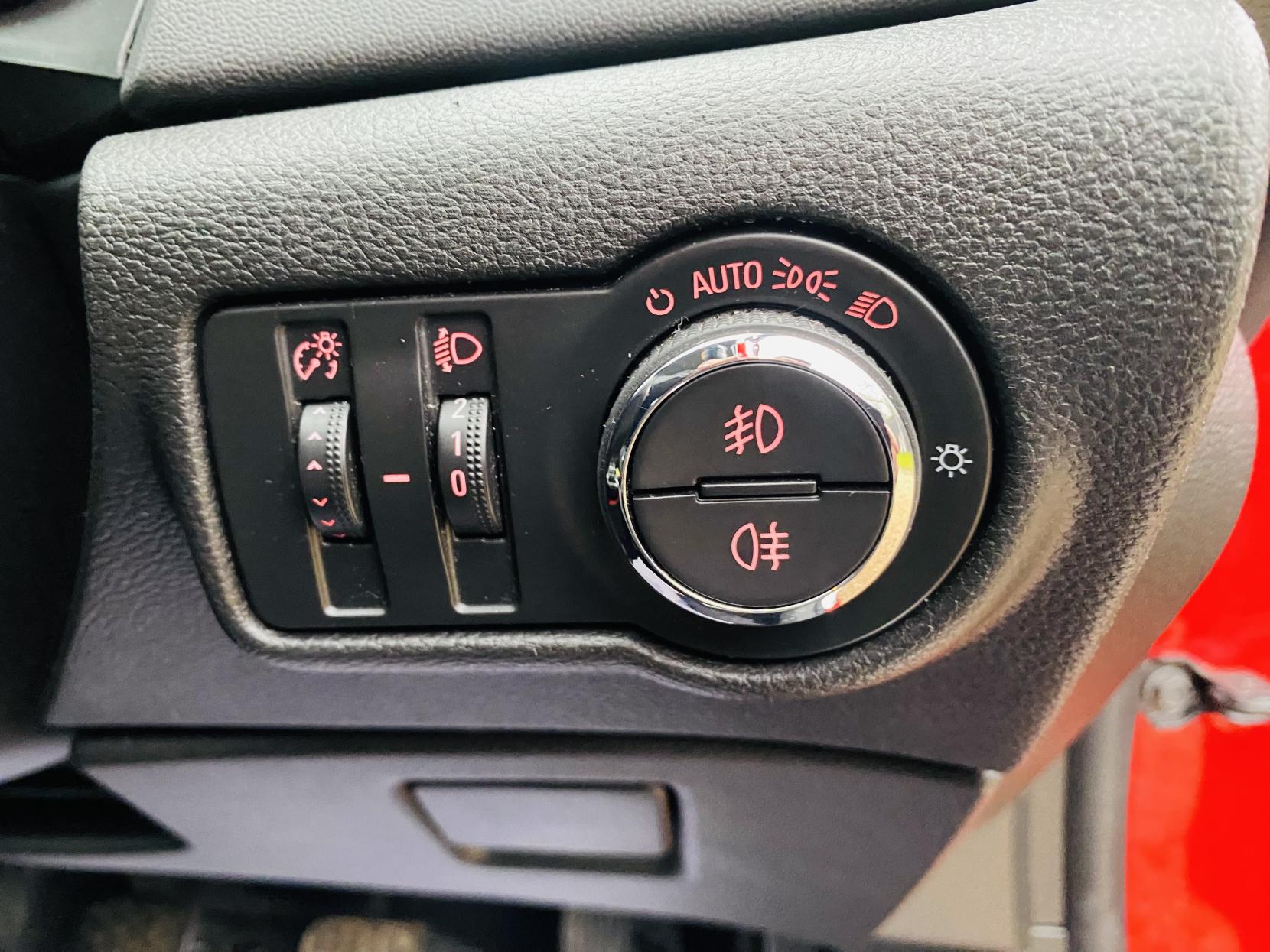 Vauxhall Astra GTC 1.4i Turbo SRi Coupe 3dr Petrol Manual Euro 6 (s/s) (140 ps)