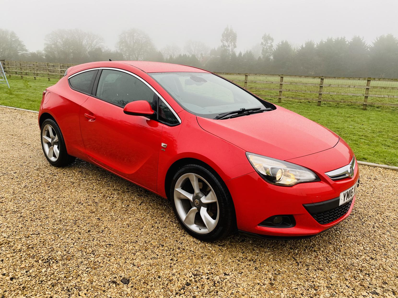 Vauxhall Astra GTC 1.4i Turbo SRi Coupe 3dr Petrol Manual Euro 6 (s/s) (140 ps)