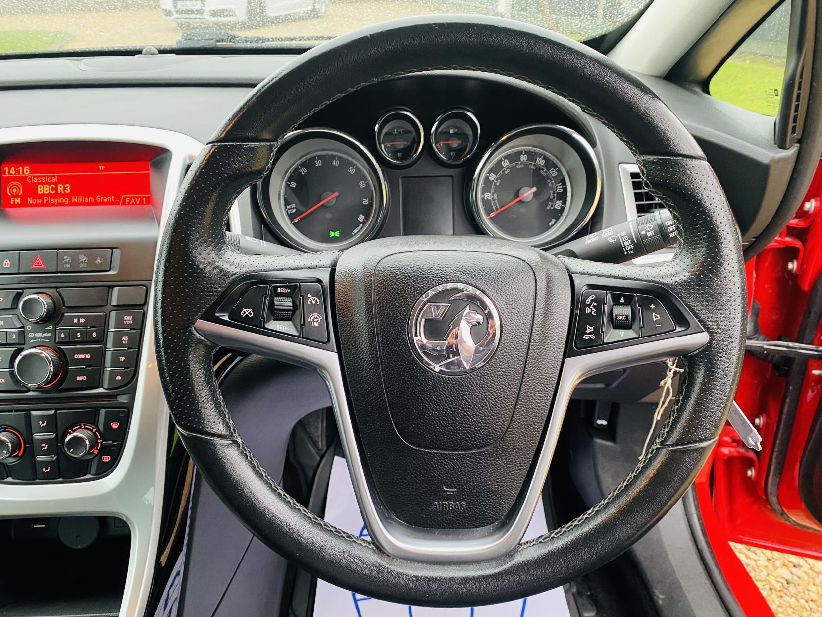 Vauxhall Astra GTC 1.4i Turbo SRi Coupe 3dr Petrol Manual Euro 6 (s/s) (140 ps)