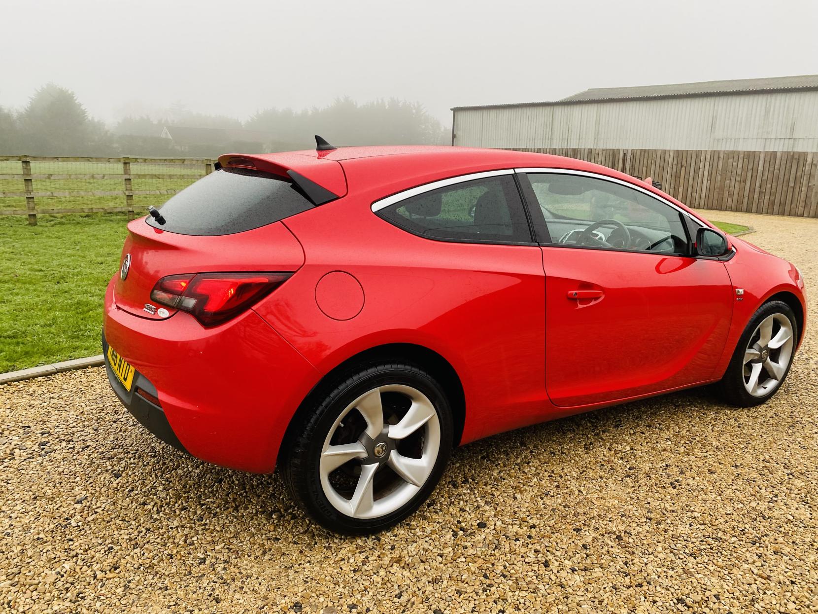Vauxhall Astra GTC 1.4i Turbo SRi Coupe 3dr Petrol Manual Euro 6 (s/s) (140 ps)