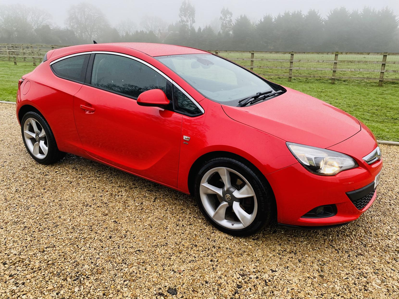 Vauxhall Astra GTC 1.4i Turbo SRi Coupe 3dr Petrol Manual Euro 6 (s/s) (140 ps)