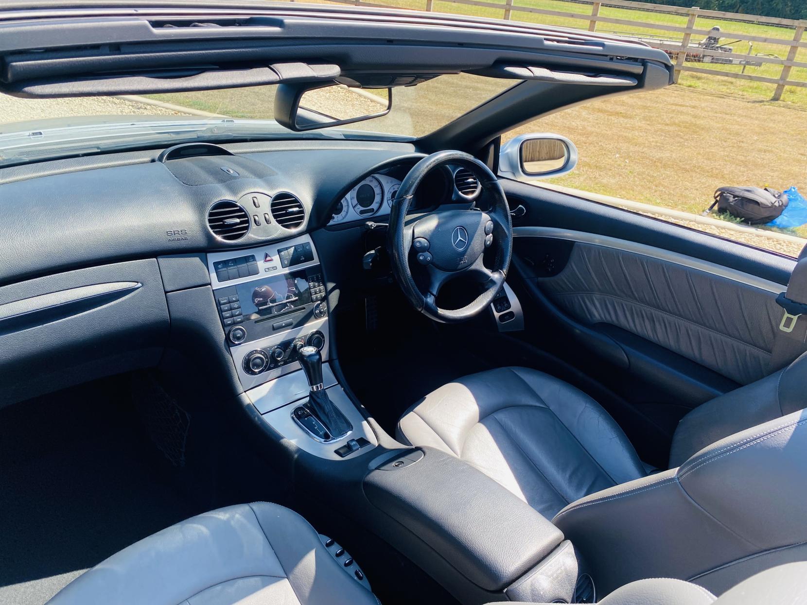 Mercedes-Benz CLK 3.0 CLK280 Sport Cabriolet 2dr Petrol 7G-Tronic (229 g/km, 231 bhp)
