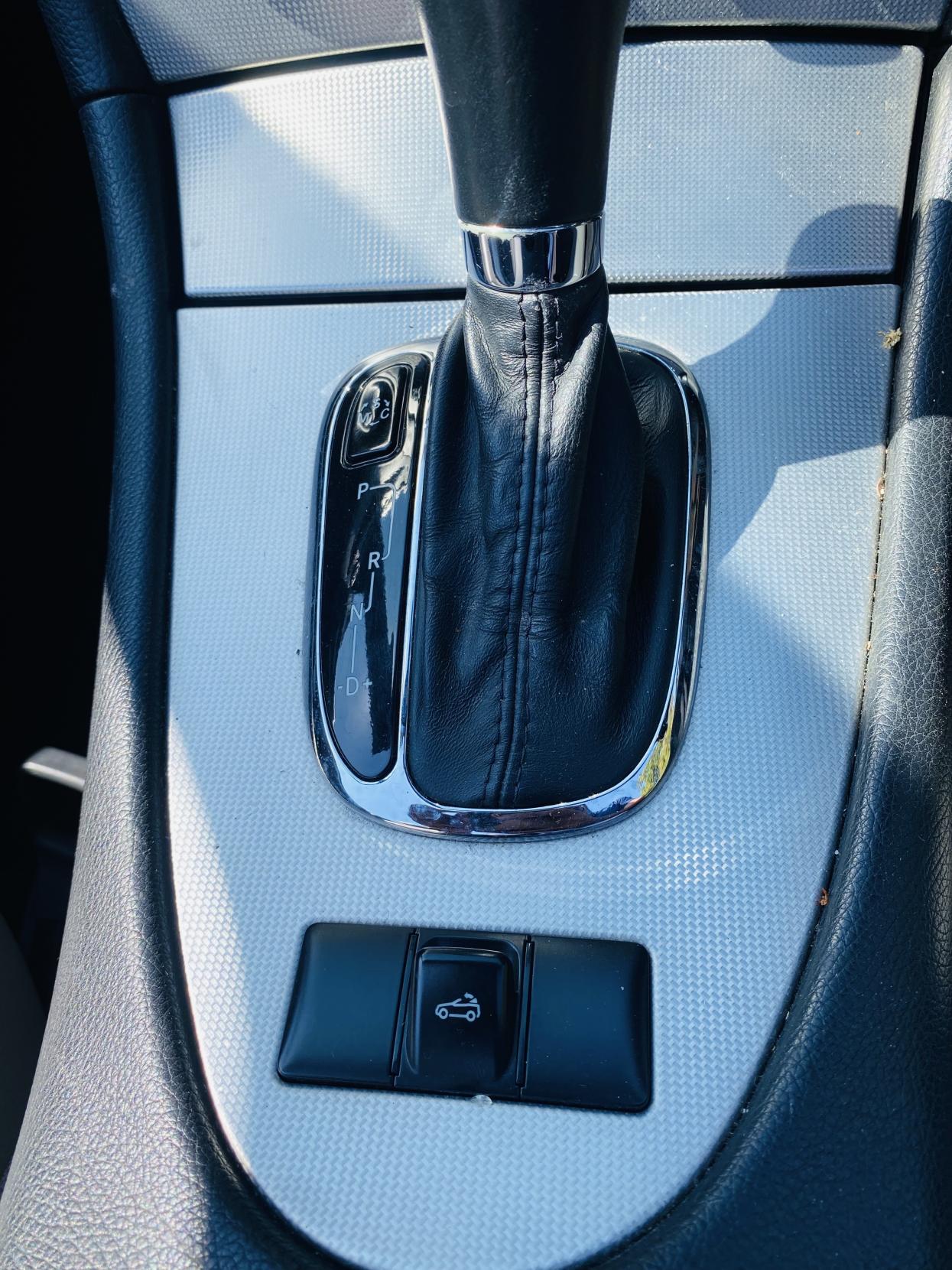 Mercedes-Benz CLK 3.0 CLK280 Sport Cabriolet 2dr Petrol 7G-Tronic (229 g/km, 231 bhp)