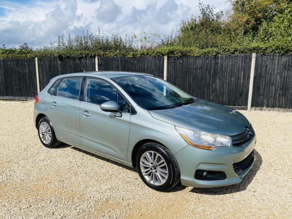 Citroen C4 1.6 VTi VTR+ Hatchback 5dr Petrol Auto Euro 5 (120 ps)