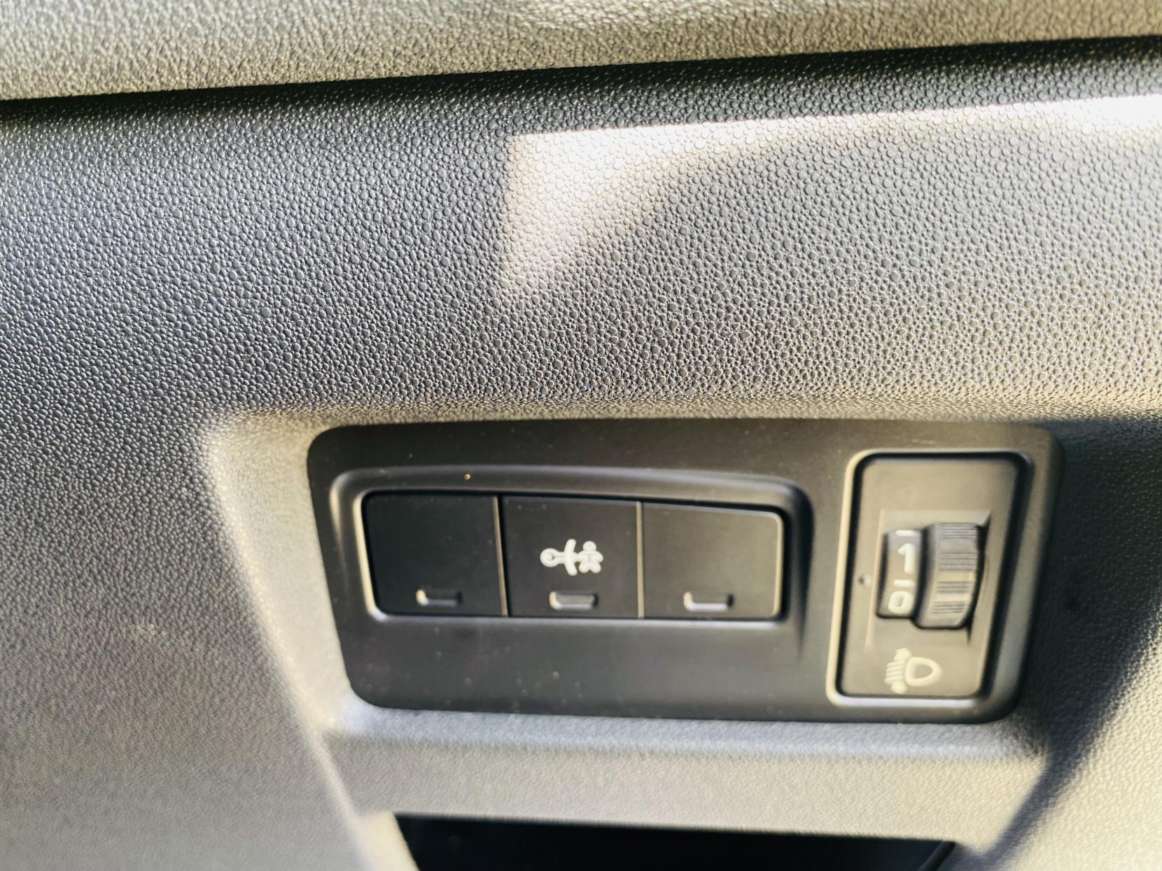 Citroen C4 1.6 VTi VTR+ Hatchback 5dr Petrol Auto Euro 5 (120 ps)