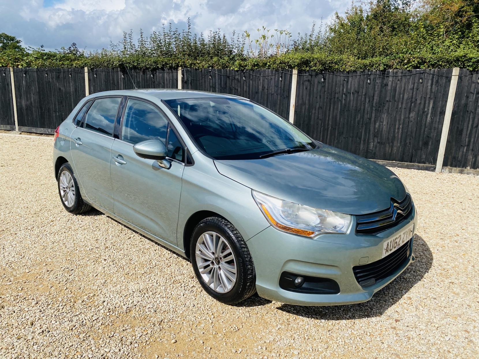 Citroen C4 1.6 VTi VTR+ Hatchback 5dr Petrol Auto Euro 5 (120 ps)