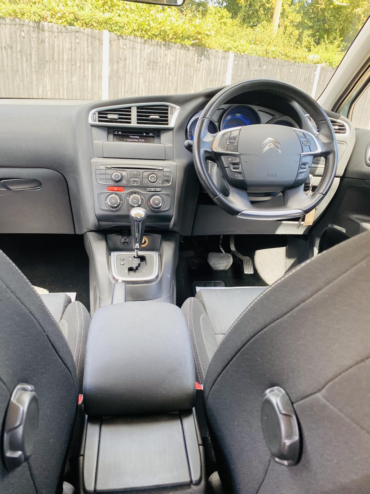 Citroen C4 1.6 VTi VTR+ Hatchback 5dr Petrol Auto Euro 5 (120 ps)