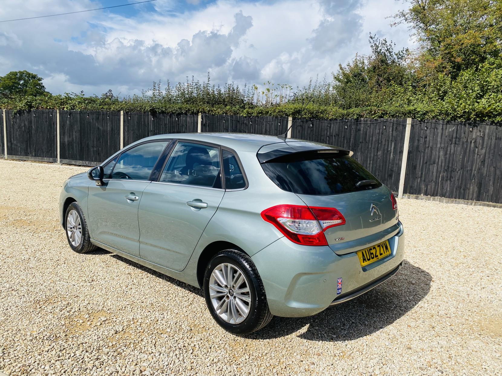 Citroen C4 1.6 VTi VTR+ Hatchback 5dr Petrol Auto Euro 5 (120 ps)