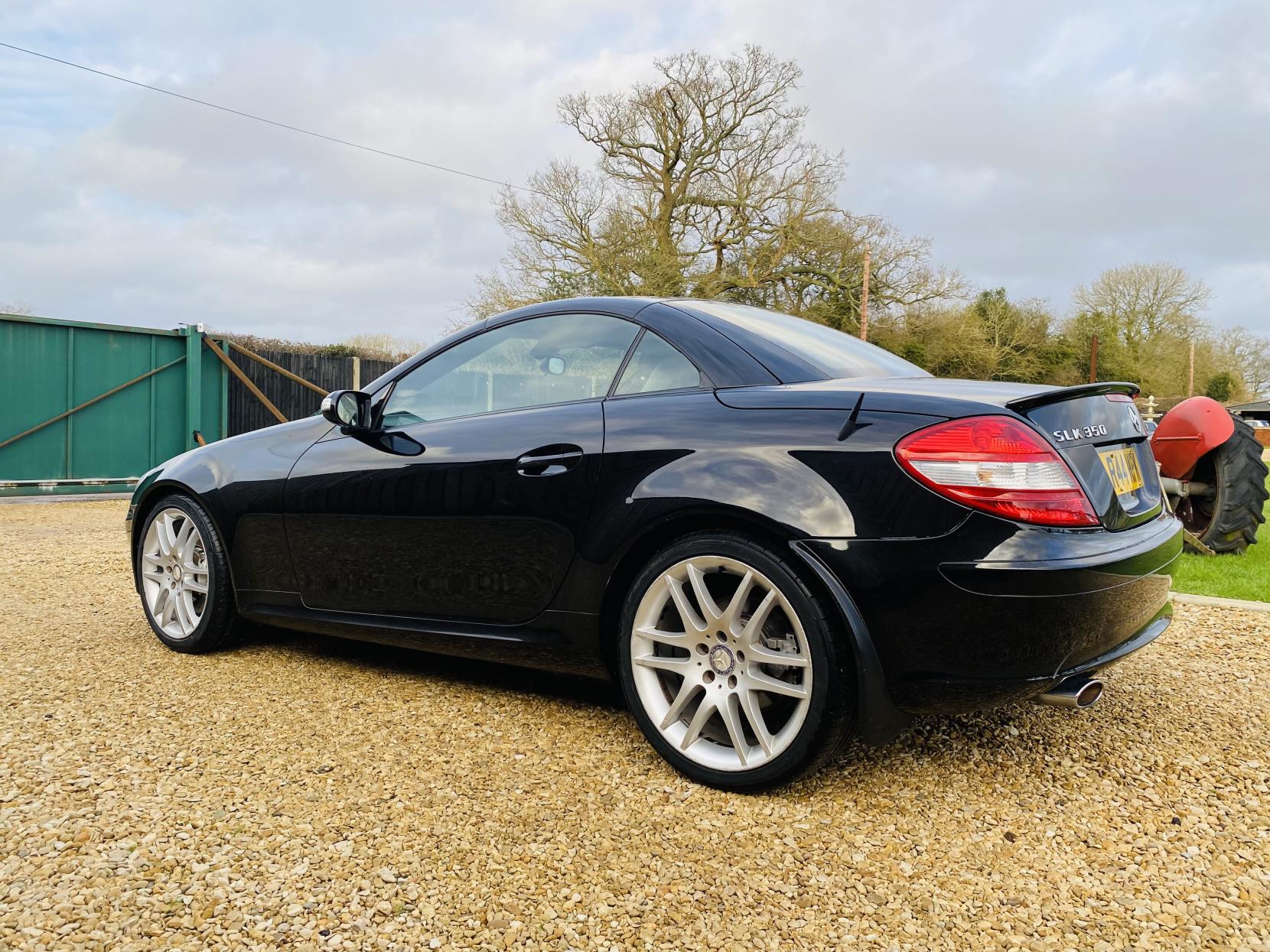 Mercedes-Benz SLK 3.5 SLK350 Convertible 2dr Petrol 7G-Tronic (242 g/km, 272 bhp)