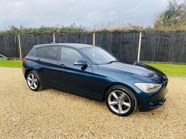 BMW 1 Series 2.0 116d SE Hatchback 5dr Diesel Manual Euro 5 (s/s) (116 ps)