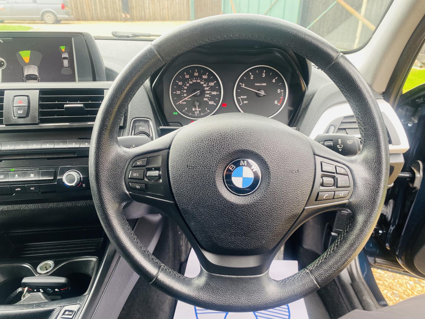 BMW 1 Series 2.0 116d SE Hatchback 5dr Diesel Manual Euro 5 (s/s) (116 ps)