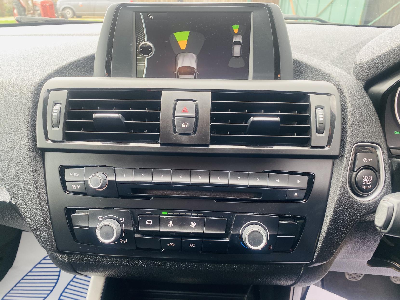 BMW 1 Series 2.0 116d SE Hatchback 5dr Diesel Manual Euro 5 (s/s) (116 ps)