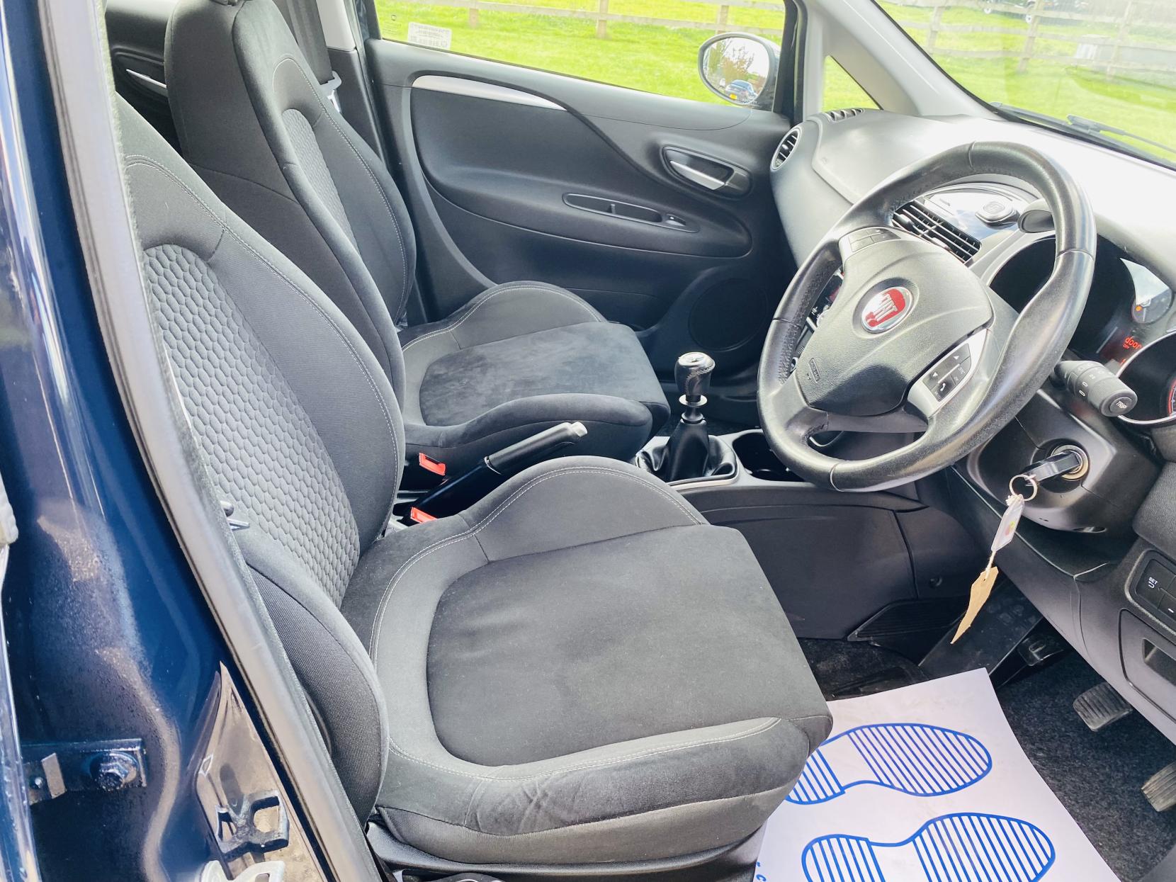 Fiat Punto 1.2 Easy + Hatchback 5dr Petrol Euro 6 (69 bhp)