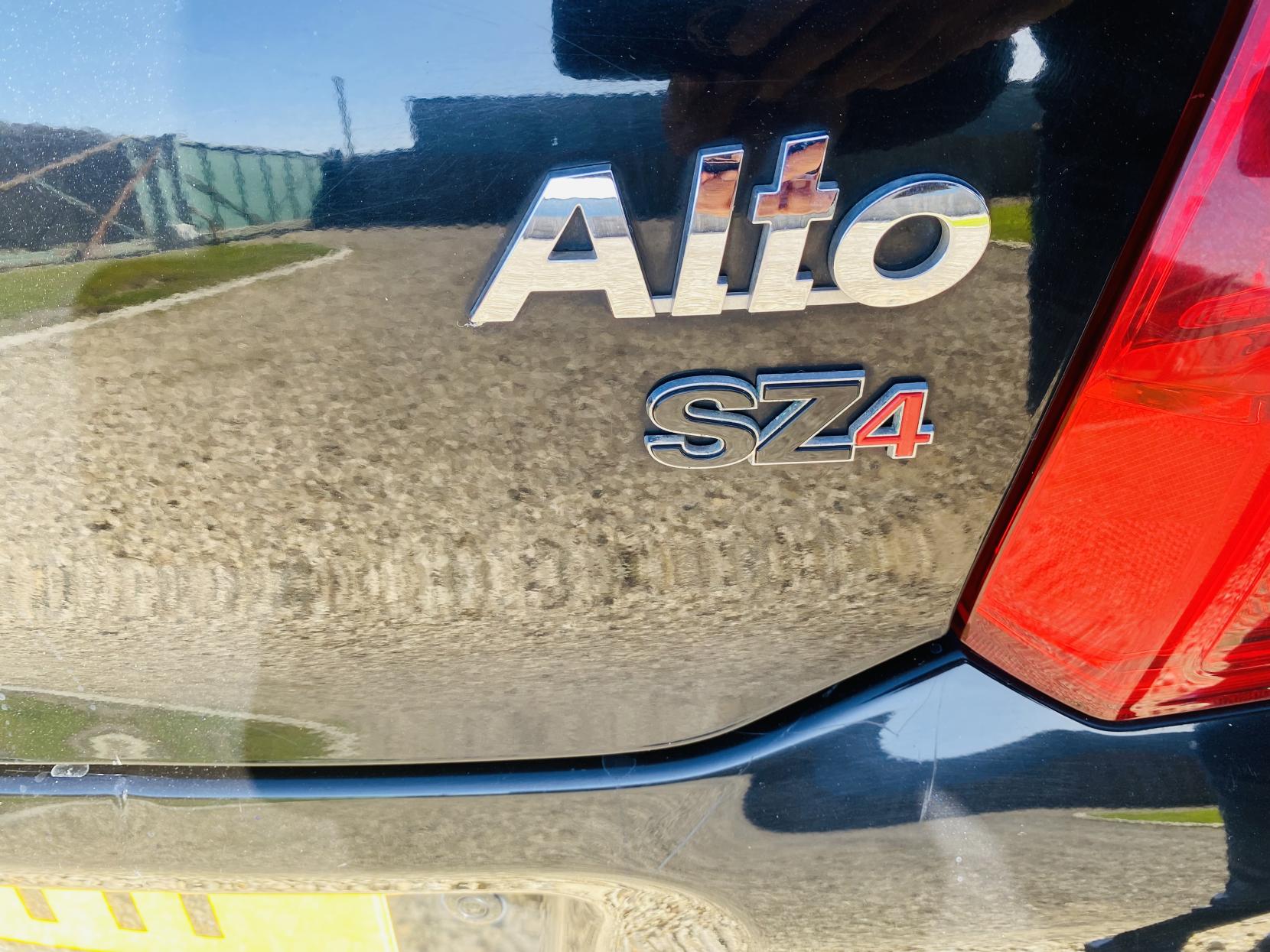 Suzuki Alto 1.0 12V SZ4 Hatchback 5dr Petrol Auto Euro 5 (68 ps)