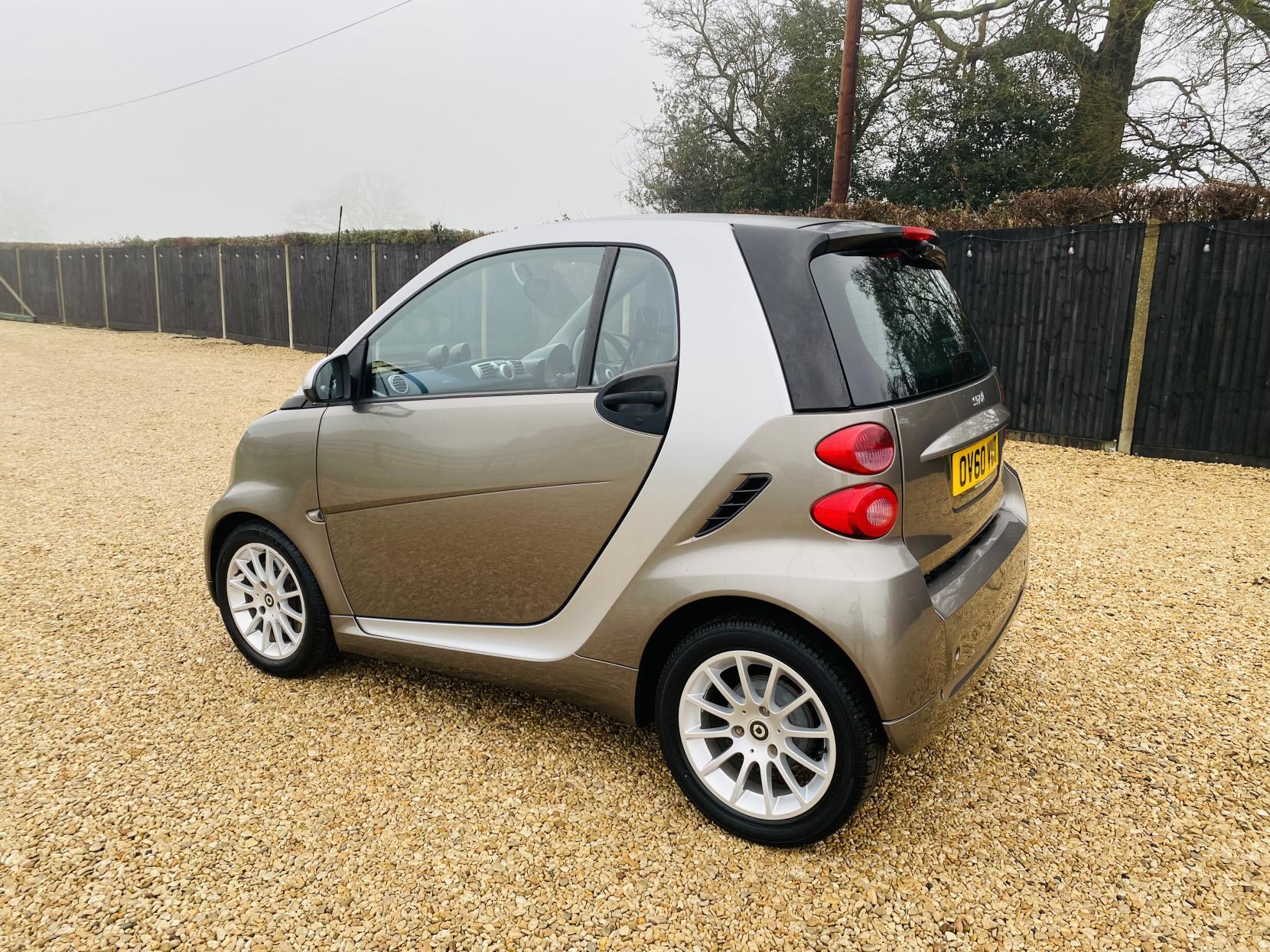 Smart fortwo 1.0 Passion Coupe 2dr Petrol SoftTouch Euro 5 (84 bhp)