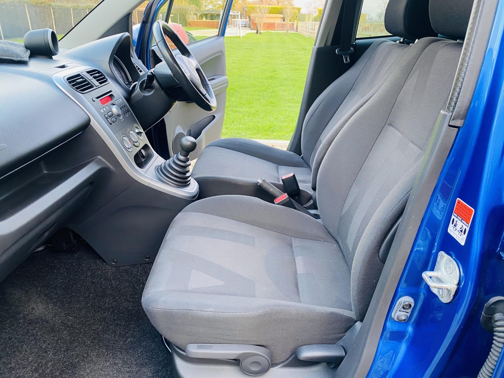 Vauxhall Agila 1.2 16V Design MPV 5dr Petrol Manual Euro 5 (85 ps)