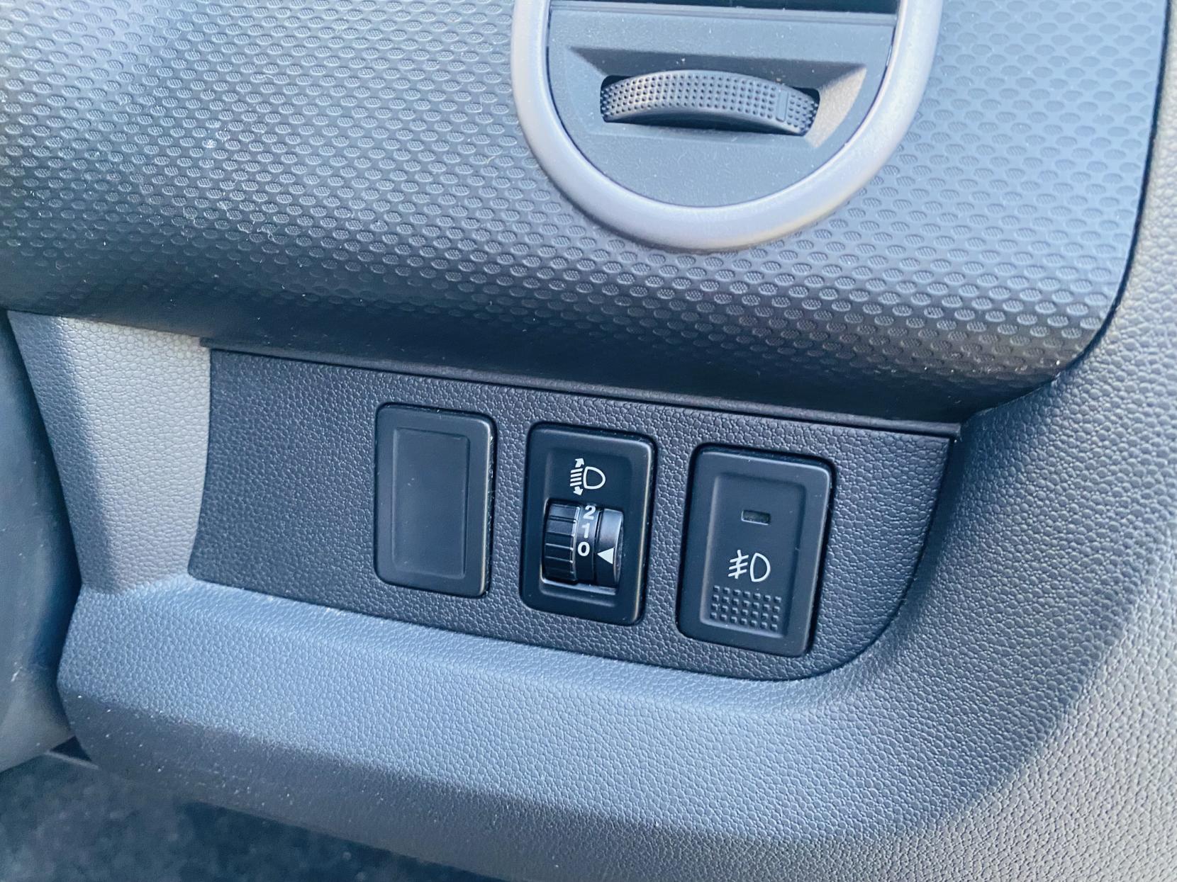 Vauxhall Agila 1.2 16V Design MPV 5dr Petrol Manual Euro 5 (85 ps)