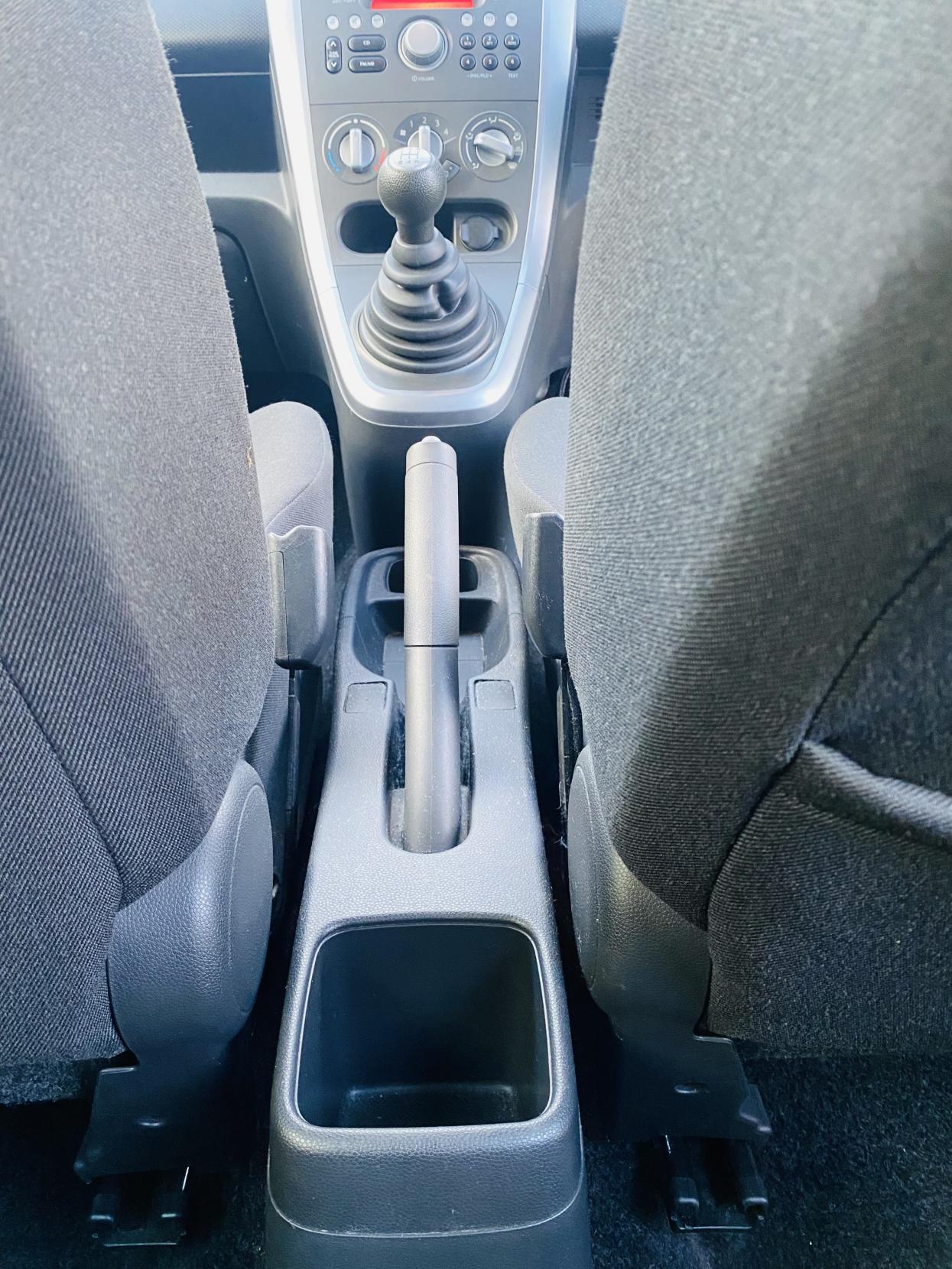 Vauxhall Agila 1.2 16V Design MPV 5dr Petrol Manual Euro 5 (85 ps)