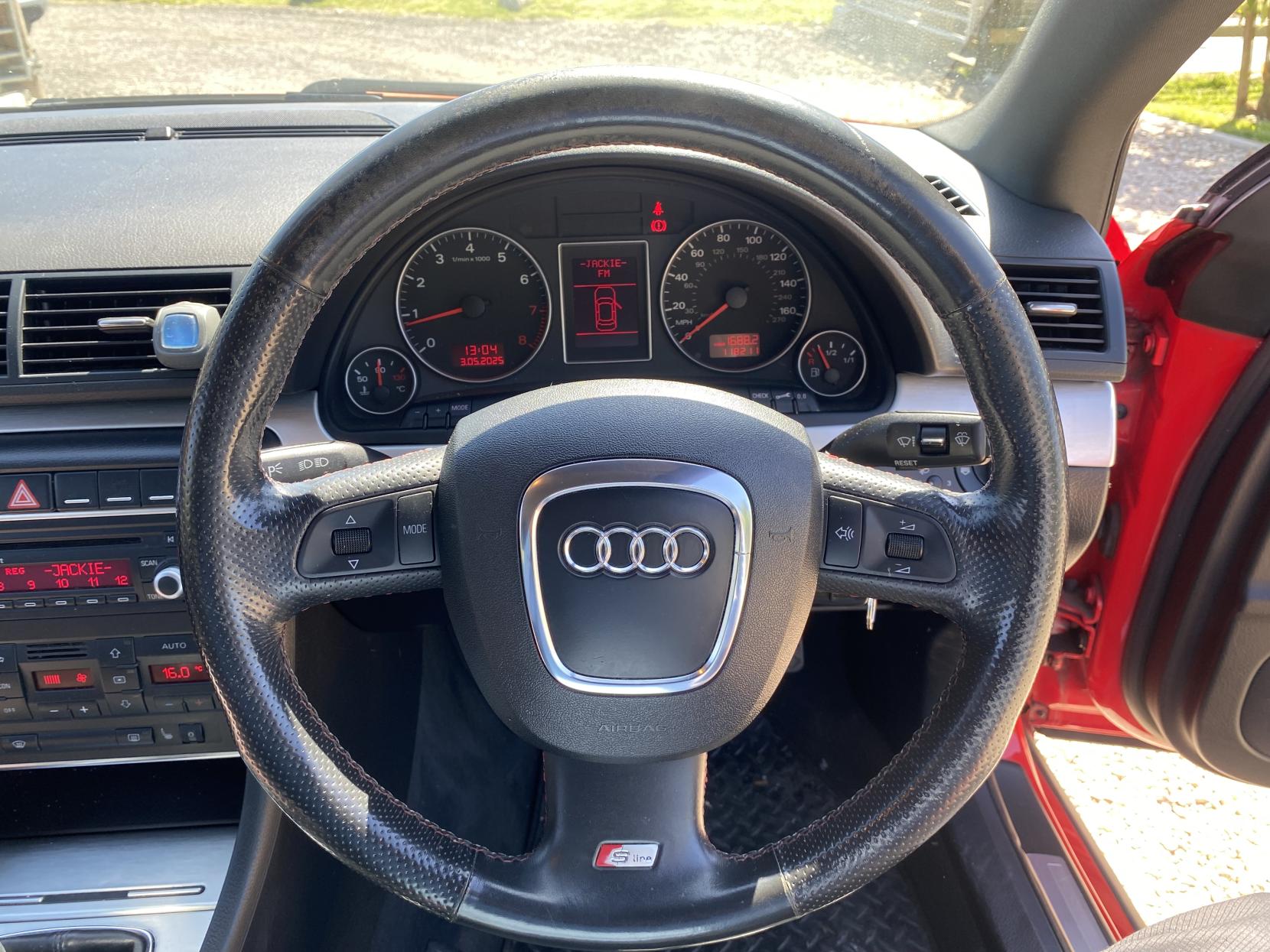 Audi A4 2.0 TFSI S line Special Edition Saloon 4dr Petrol Manual (192 g/km, 217 bhp)