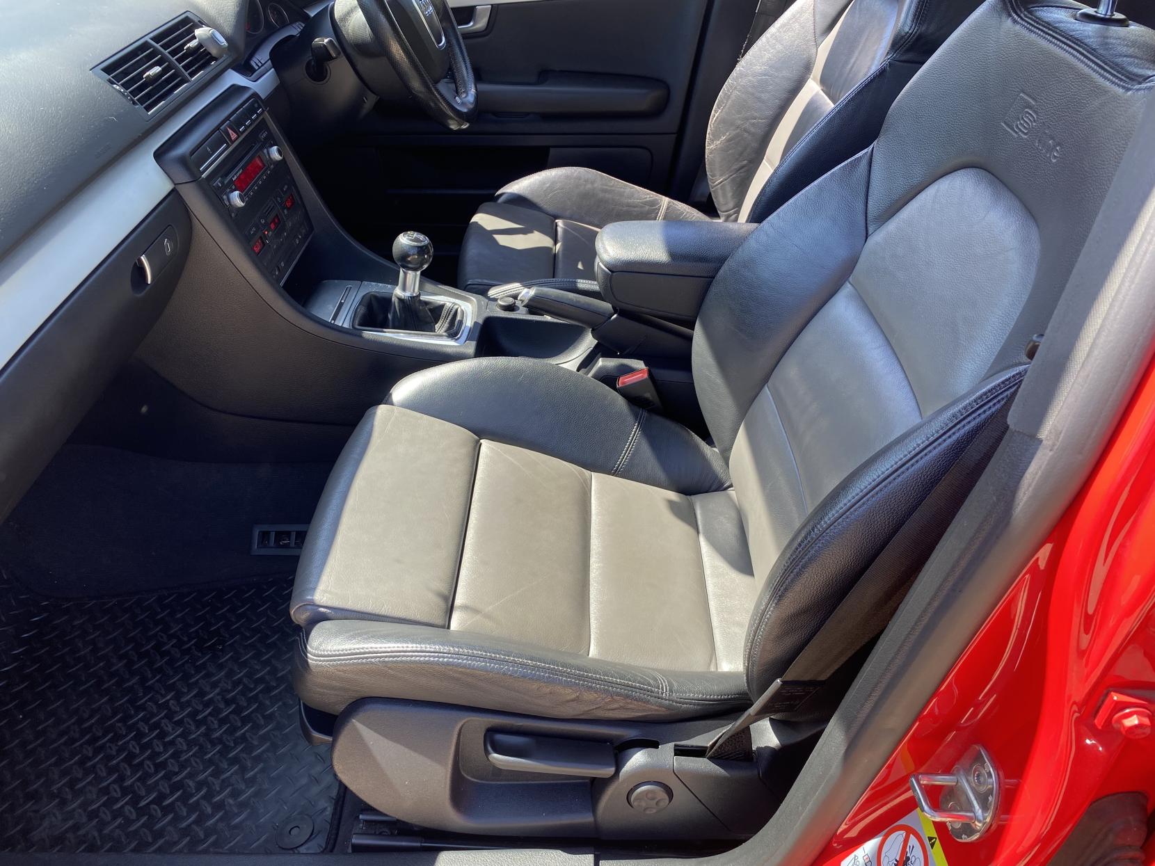 Audi A4 2.0 TFSI S line Special Edition Saloon 4dr Petrol Manual (192 g/km, 217 bhp)